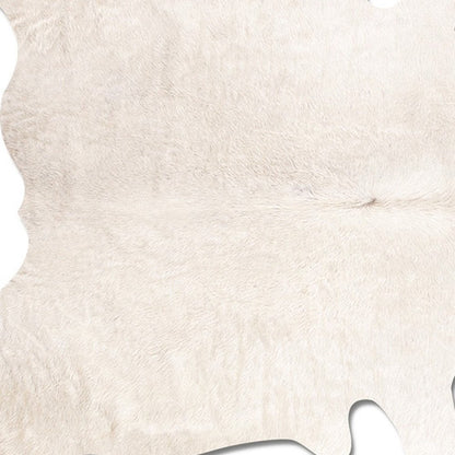 5' X 7' Off White Cowhide Cowhide Print Area Rug