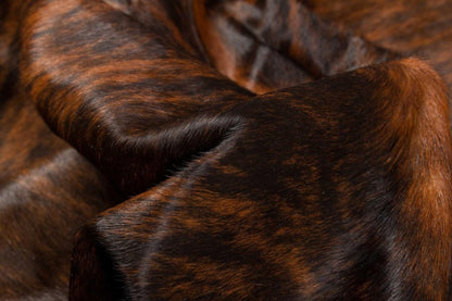 5' X 7' Brown And Black Cowhide Cowhide Print Area Rug