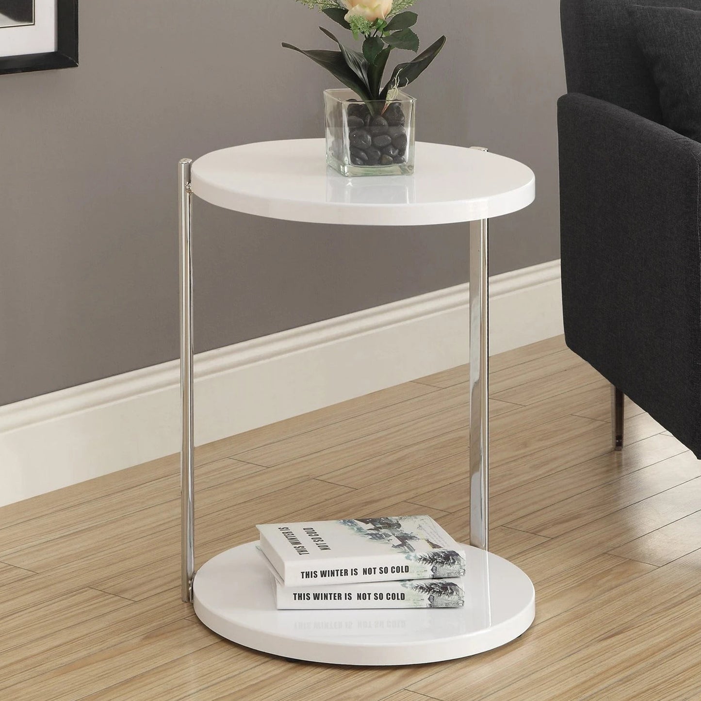 24" White Wood And Metal Round End Table With Shelf