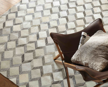 EXQUISITE RUGS   Natural Hide Indoor Hand Stitched    - 3334-5'X8'