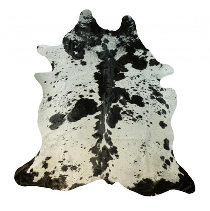 6' X 7' Black And White Cowhide Handmade Area Rug
