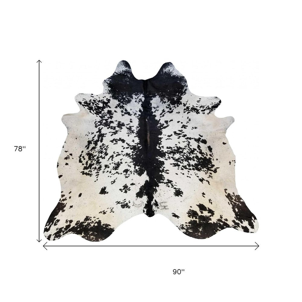 6' X 7' Black And White Cowhide Handmade Area Rug