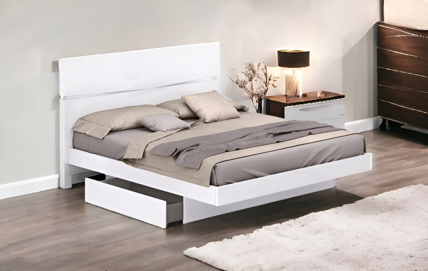 80'" X 60'"  X 42.5'" Modern Queen White High Gloss Bed