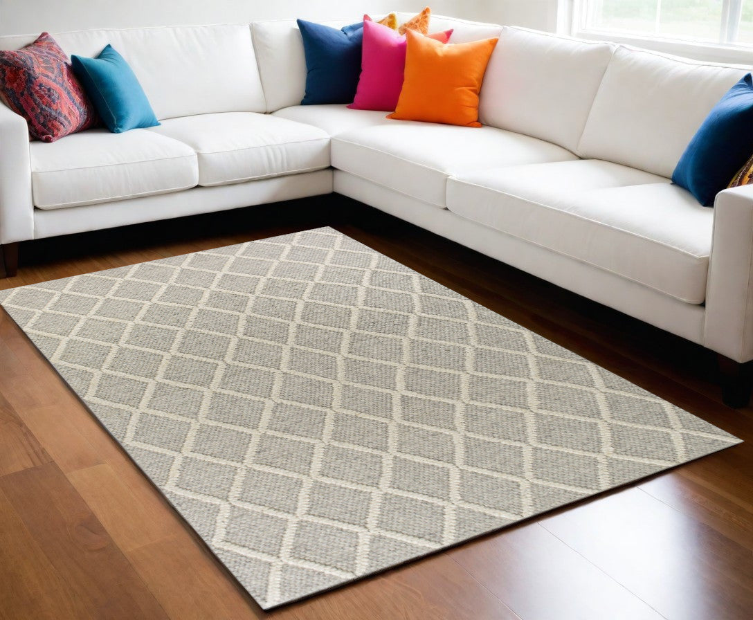 9' X 13' Grey Hand Woven Diamond Pattern Indoor Area Rug