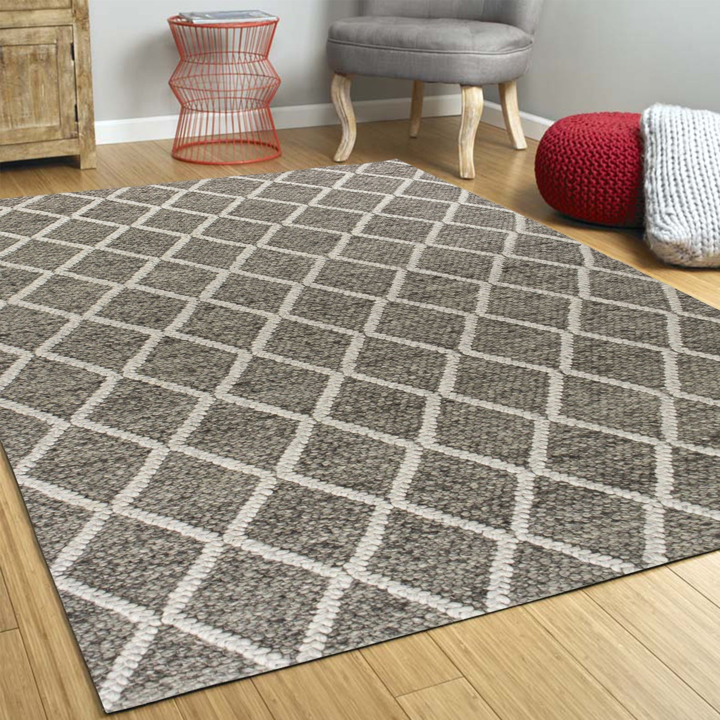 8' X 10' Dark Grey Hand Woven Diamond Pattern Indoor Area Rug