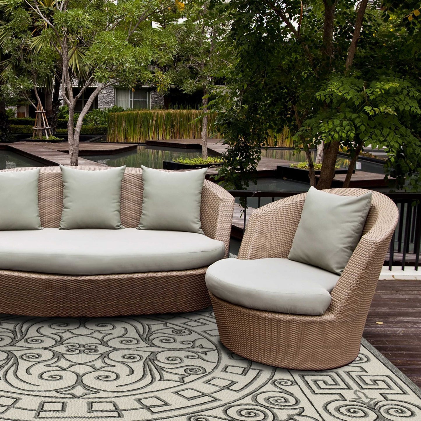 8' Gray And Ivory Round Damask Indoor Outdoor Area Rug