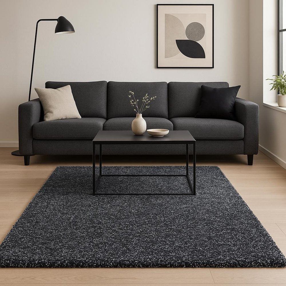 5' X 7' Black And White Shag Hand Woven Area Rug