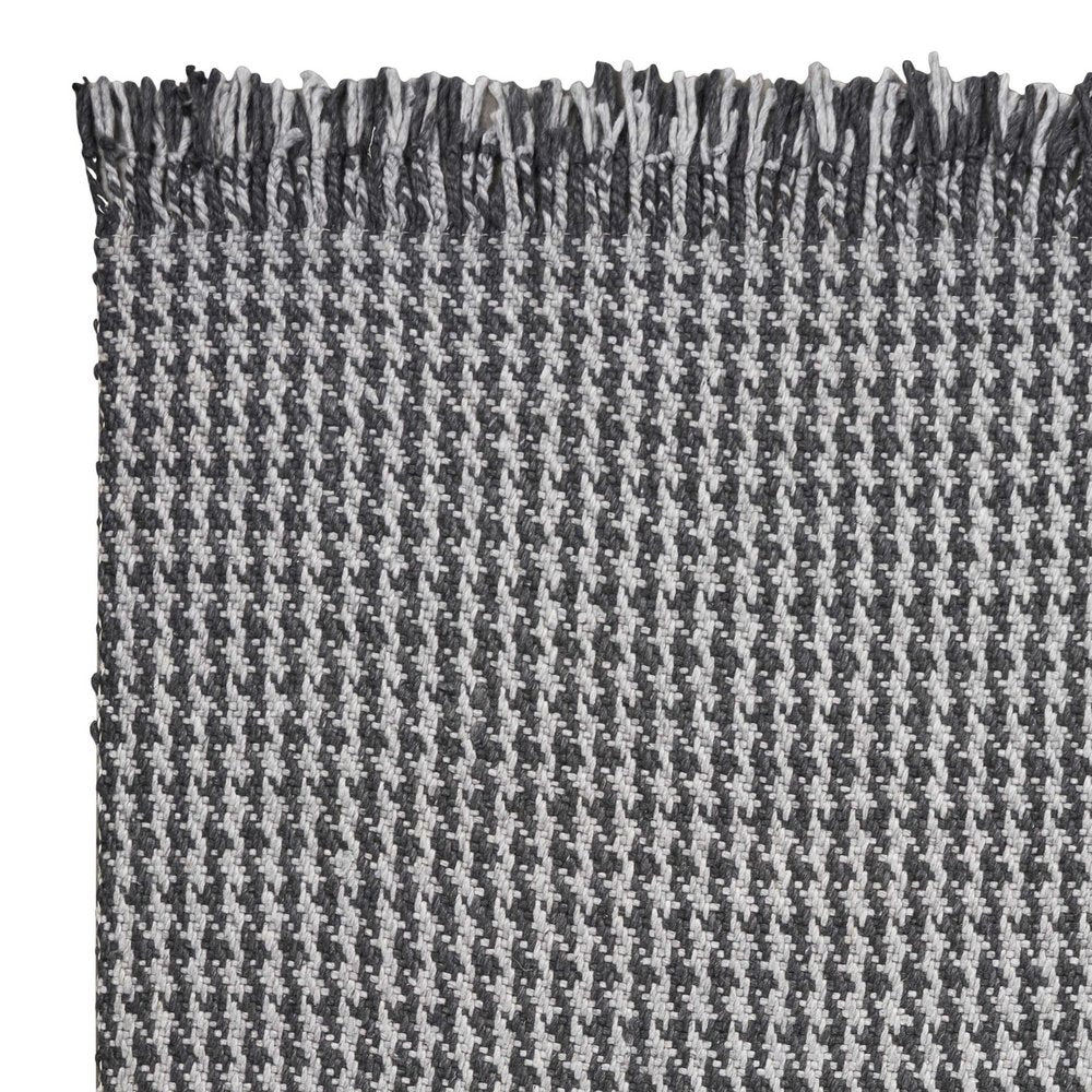 5' X 8' Gray And Light Gray Wool Houndstooth Hand Woven Area Rug With Fringe