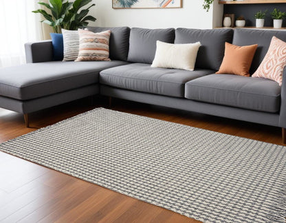 5' X 8' Ivory And Gray Wool Houndstooth Hand Woven Area Rug With Fringe