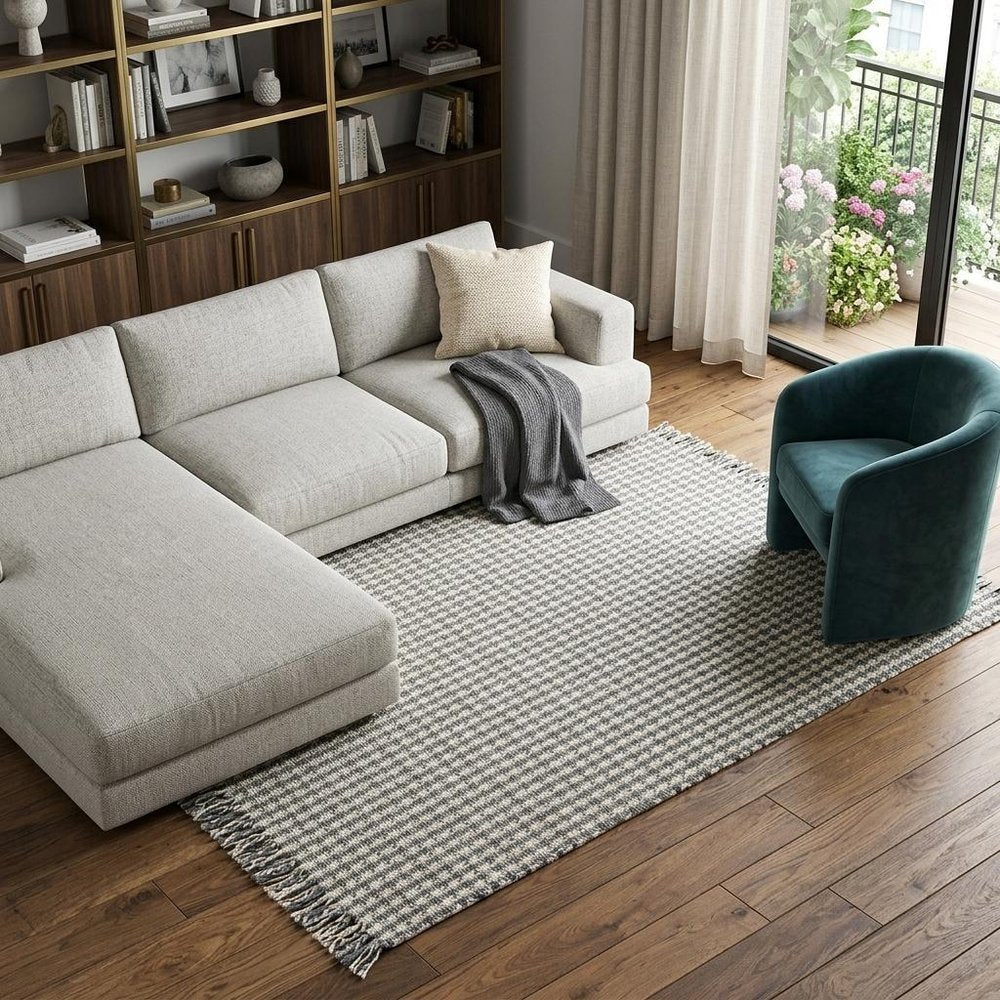 7' X 9' Gray and Ivory Wool Hand Woven Area Rug