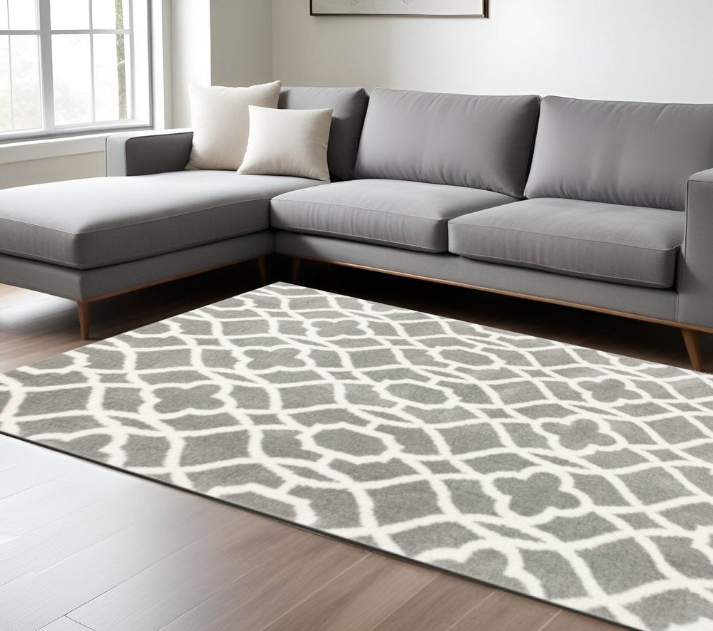 5' X 8' Gray And Ivory Ogee Area Rug