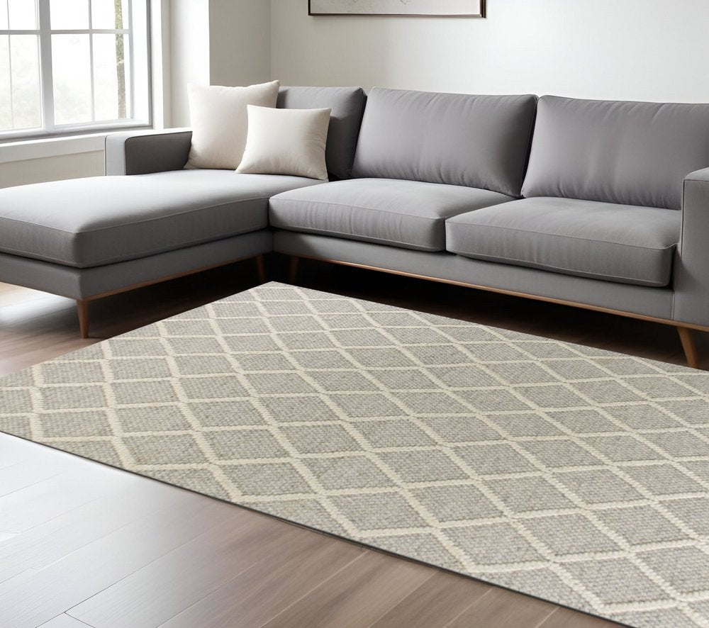 9' X 13' Gray And Ivory Wool Diamond Hand Woven Area Rug
