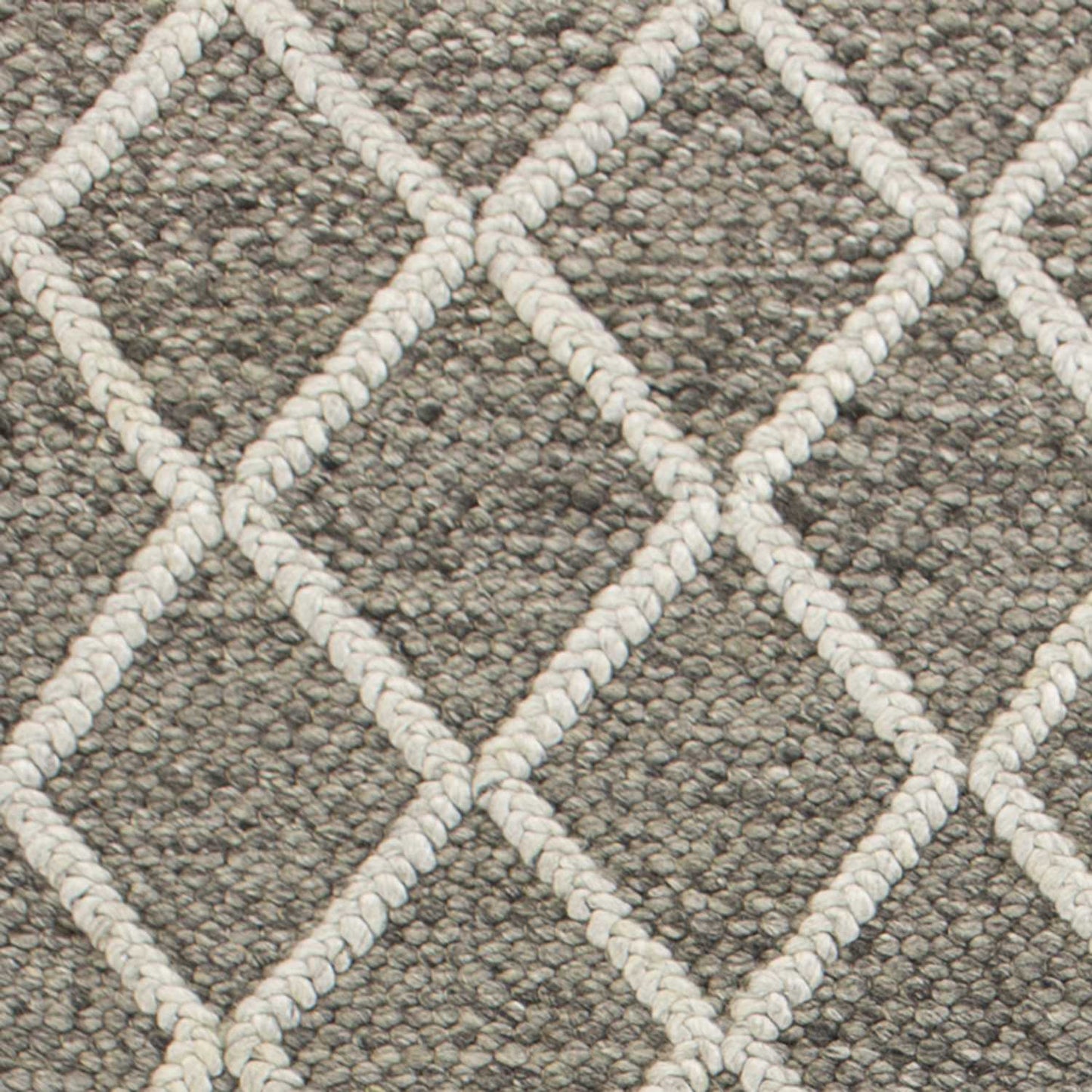 8' X 10' Dark Grey Hand Woven Diamond Pattern Indoor Area Rug