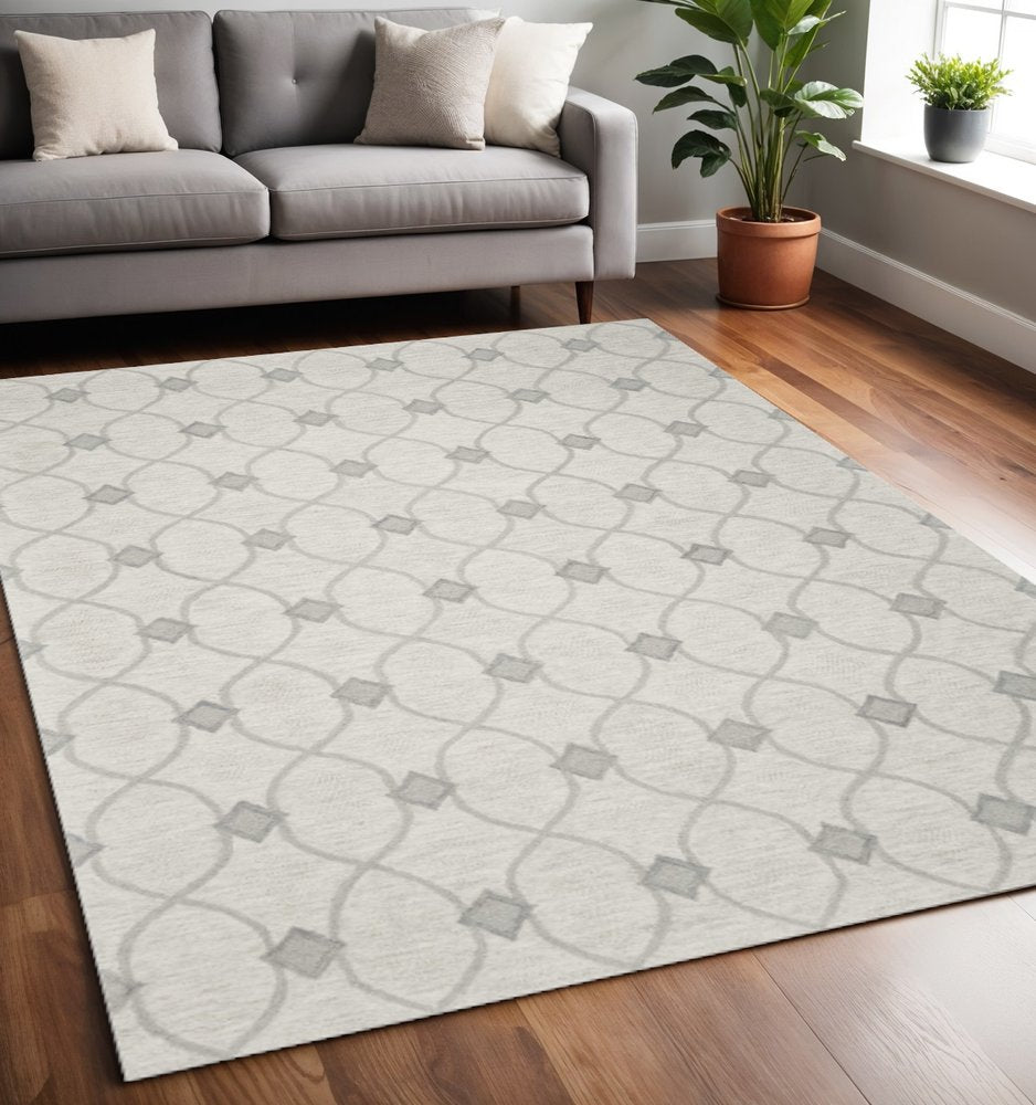 5' X 7' Ivory And Gray Wool Ogee Hand Tufted Area Rug