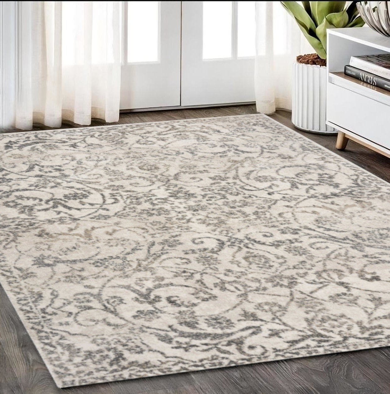 5' X 8' Ivory Floral Vines Area Rug