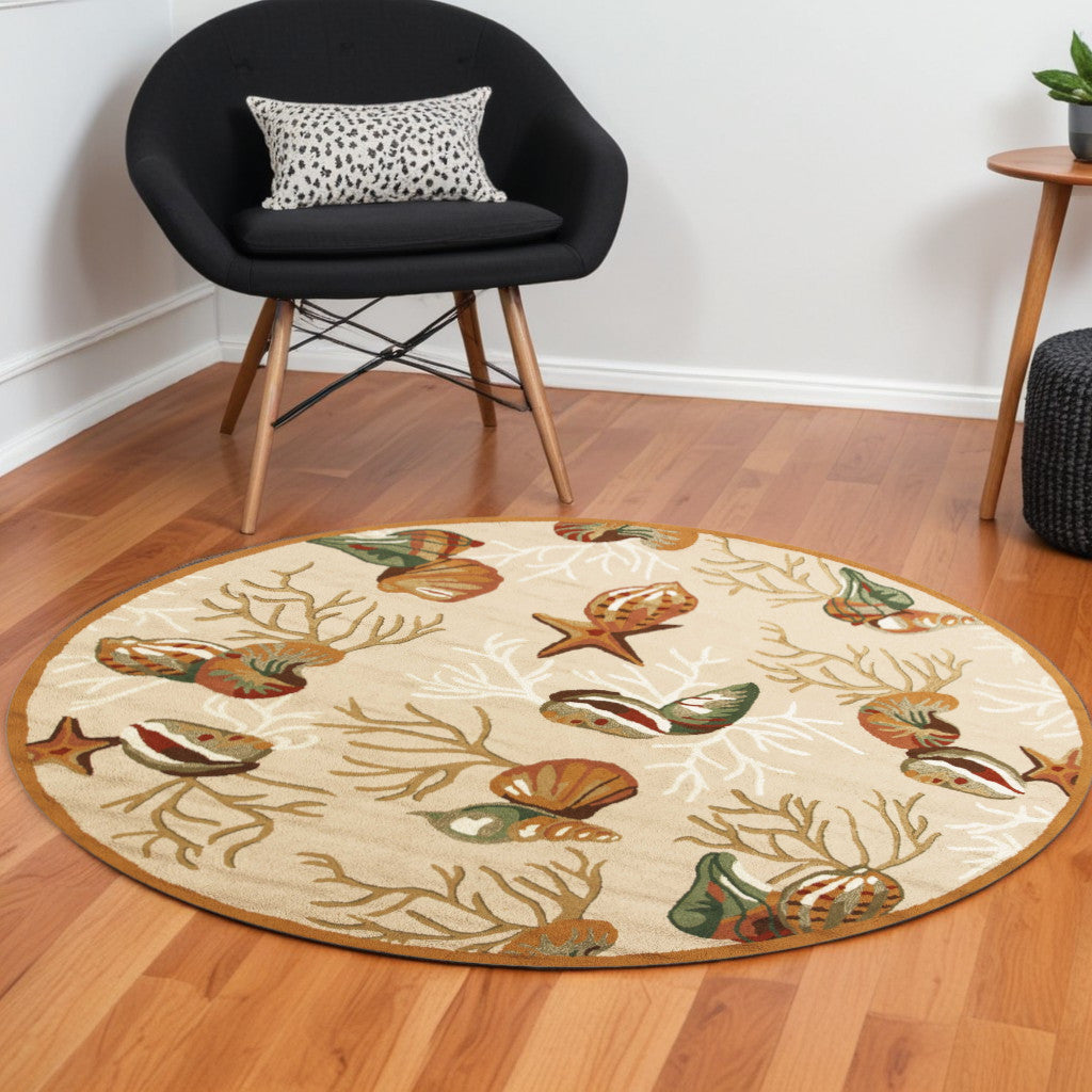 5' X 7' Beige Corals And Shells Indoor Area Rug