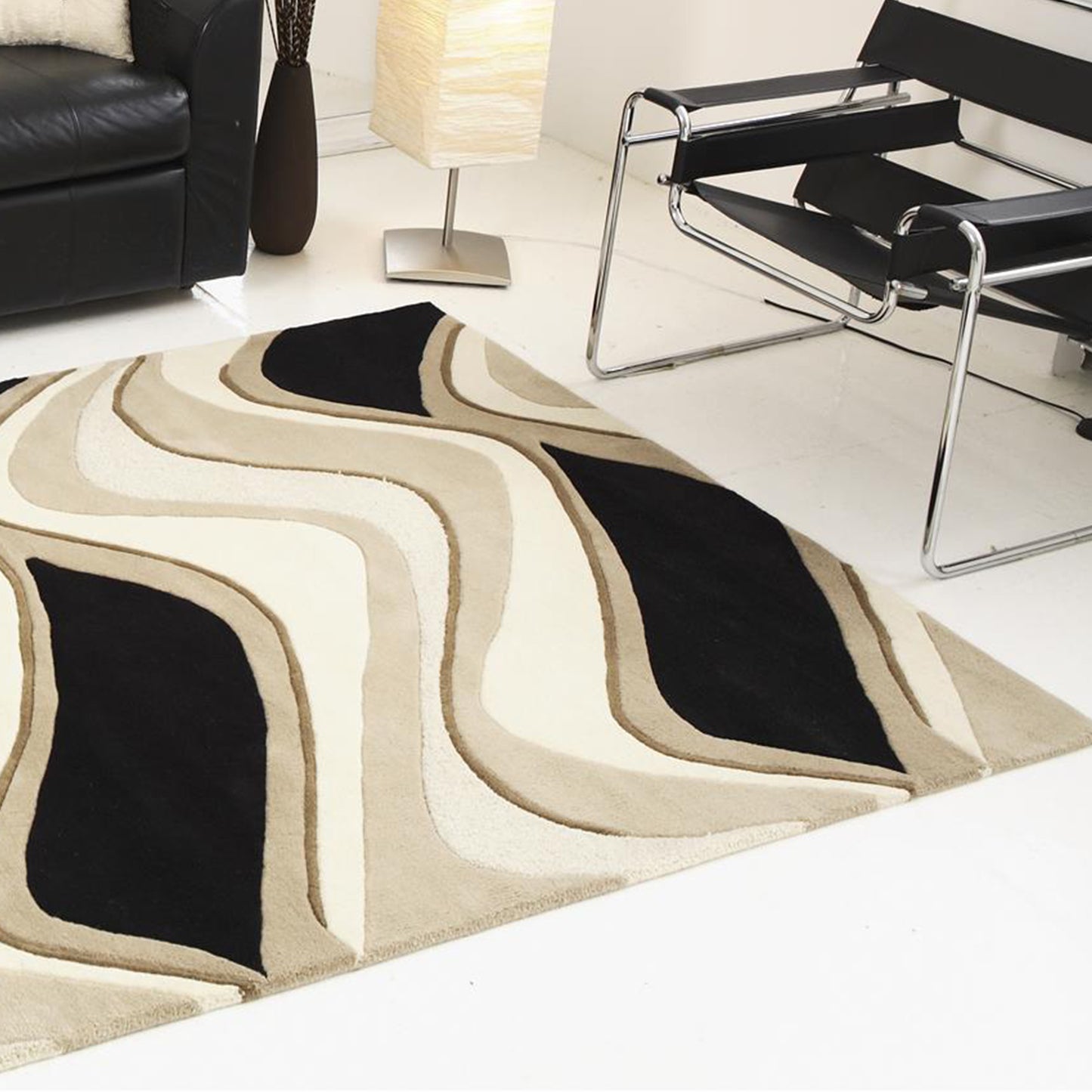 5' X 8'  Wool Black Or  Beige Area Rug