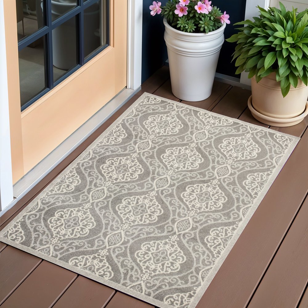 5' X 8' Silver Moroccan Indoor Outdoor Area Rug