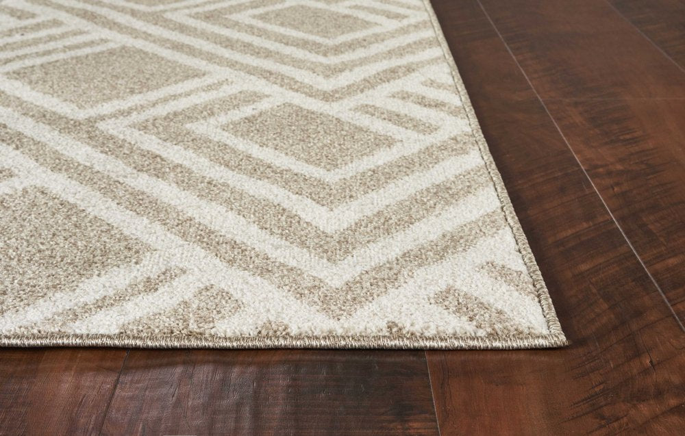 5' X 8' Beige Geometric Indoor Outdoor Area Rug