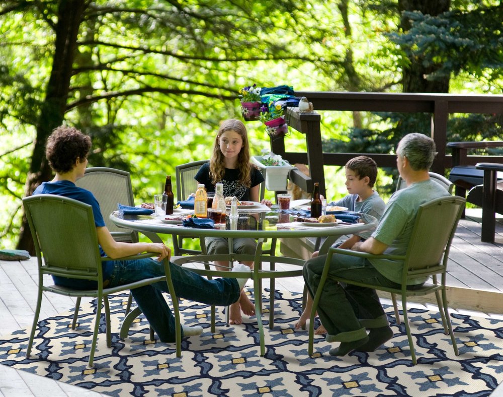 5' X 8' Ivory And Blue Moroccan Indoor Outdoor Area Rug