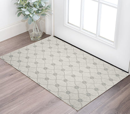 2' X 4' Ivory And Gray Wool Ogee Hand Tufted Area Rug