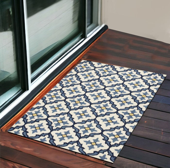 5' X 7' Ivory Or Blue Geometric Mosaic Indoor Outdoor Area Rug