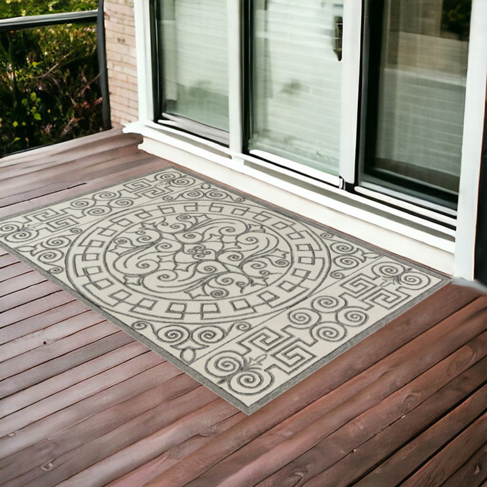 8' Gray And Ivory Round Damask Indoor Outdoor Area Rug