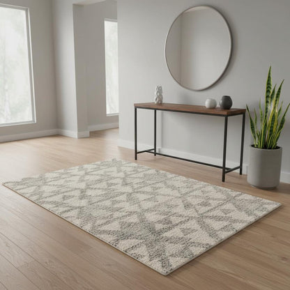 5' X 8' Ivory And Gray Geometric Area Rug