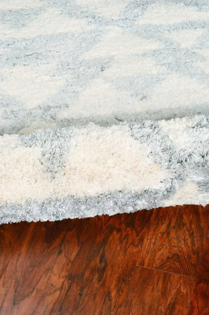 5' X 8' Ivory And Gray Geometric Area Rug