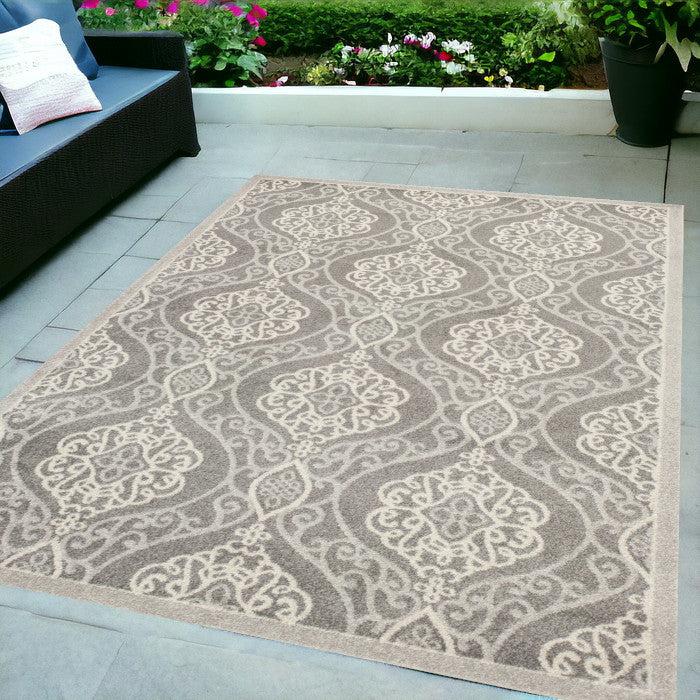 7' X 10' Silver Moroccan Indoor Outdoor Area Rug