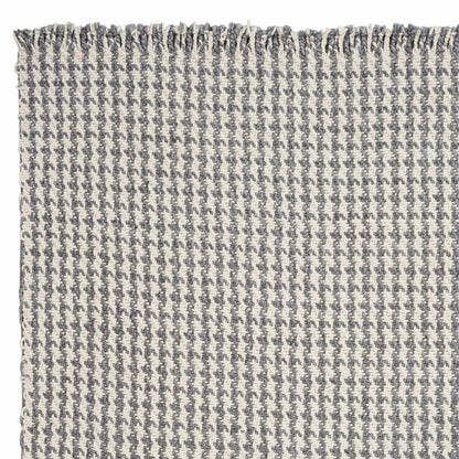 5' X 8' Ivory And Gray Wool Houndstooth Hand Woven Area Rug With Fringe