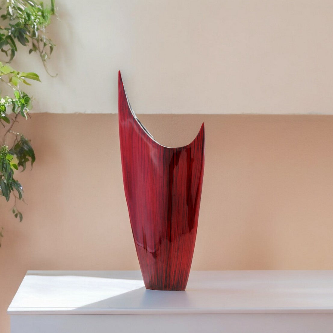 18" Red Aluminum Contemporary Pointed Table Vase