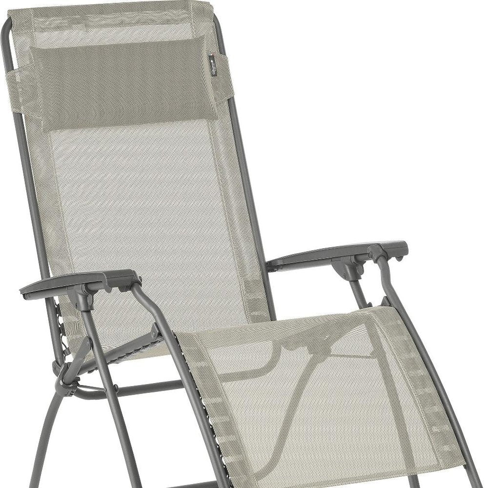 27" Green Metal Outdoor Zero Gravity Chair with Green Cushion