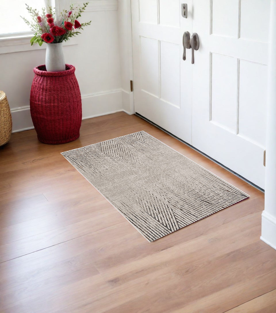 5' X 8' Ivory Grey Machine Woven Geometric Lines Indoor Area Rug