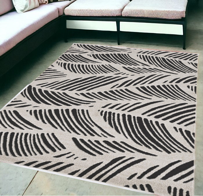 5' X 8' Black and White Abstract Indoor Outdoor Area Rug