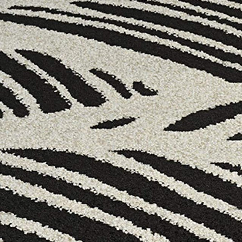 2' X 4' Black And White Abstract Indoor Outdoor Area Rug