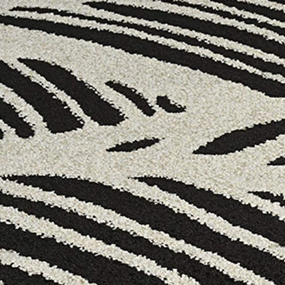 2' X 4' Black And White Abstract Indoor Outdoor Area Rug