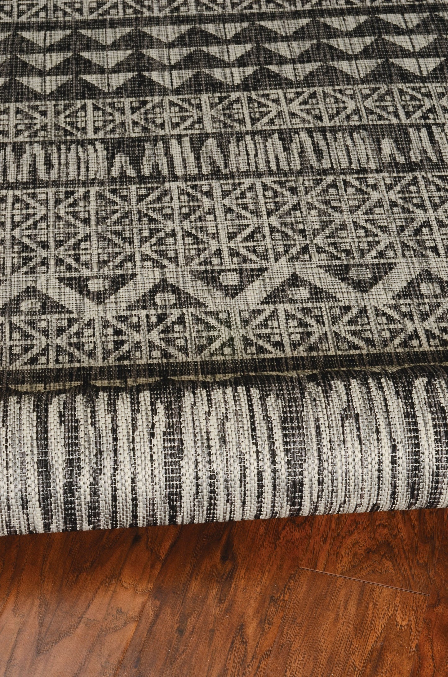 8' X 11' Charcoal Southwestern Indoor Outdoor Area Rug