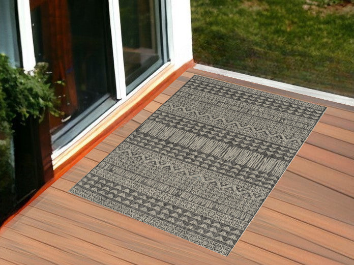 8' X 11' Charcoal Southwestern Indoor Outdoor Area Rug