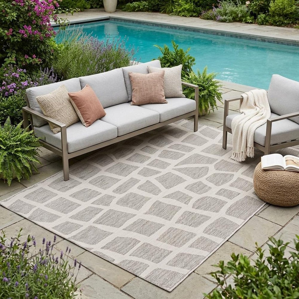 5' X 8' Gray Abstract Indoor Outdoor Area Rug