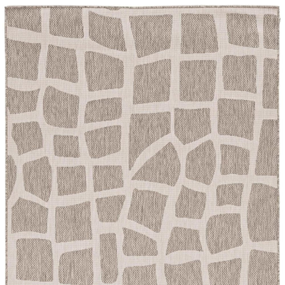 8' X 11' Gray And Ivory Cobblestone Area Rug