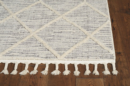 8' X 11' Ivory And Gray Geometric Area Rug With Fringe