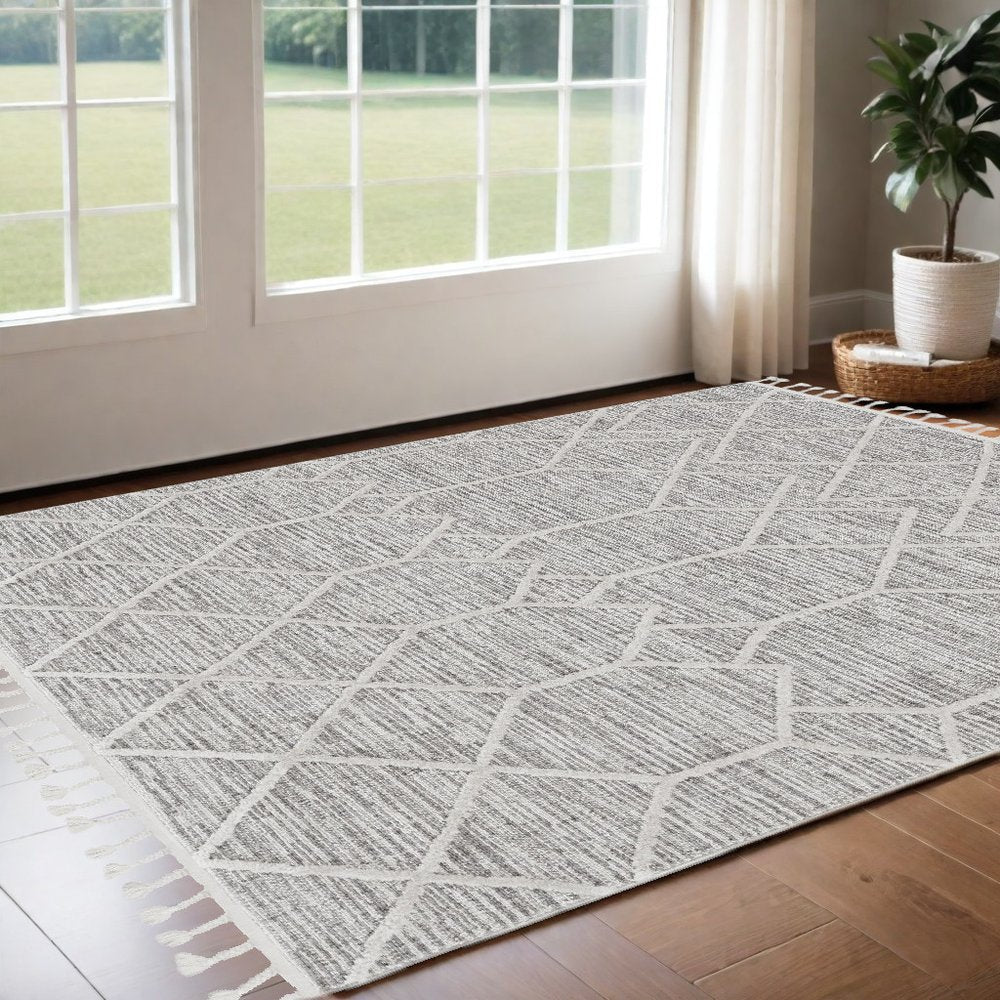 8' X 11' Ivory And Gray Geometric Area Rug With Fringe