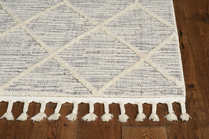 8' X 11' Ivory And Gray Geometric Area Rug With Fringe