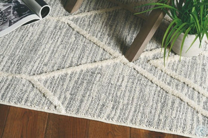 8' X 11' Ivory And Gray Geometric Area Rug With Fringe