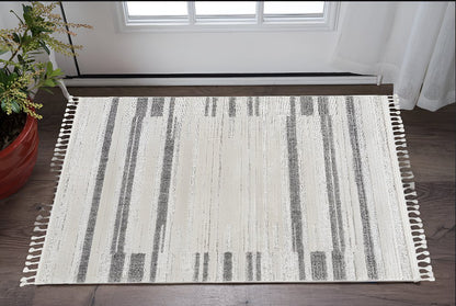 5' X 8' Gray and Ivory Abstract Area Rug
