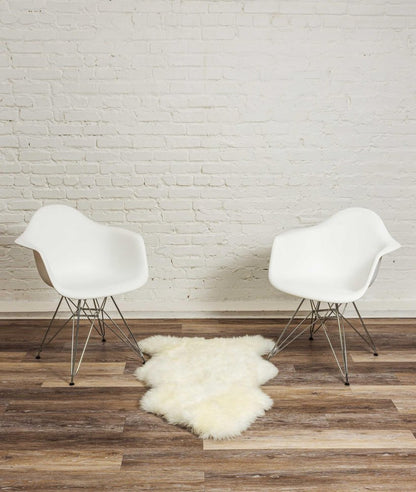 2' X 3' Warm Gray New Zealand Natural Sheepskin Rug
