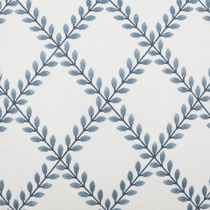 D.V. KAP HOME   24" x 24" Clover Lane Pillow - Porcelain Traditional    - 3814-P-2424