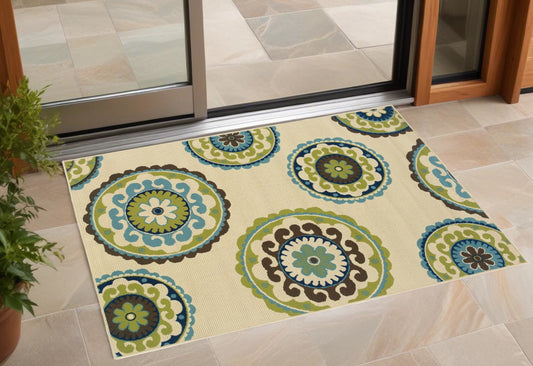 8' X 11' Green and Ivory Floral Indoor Outdoor Area Rug