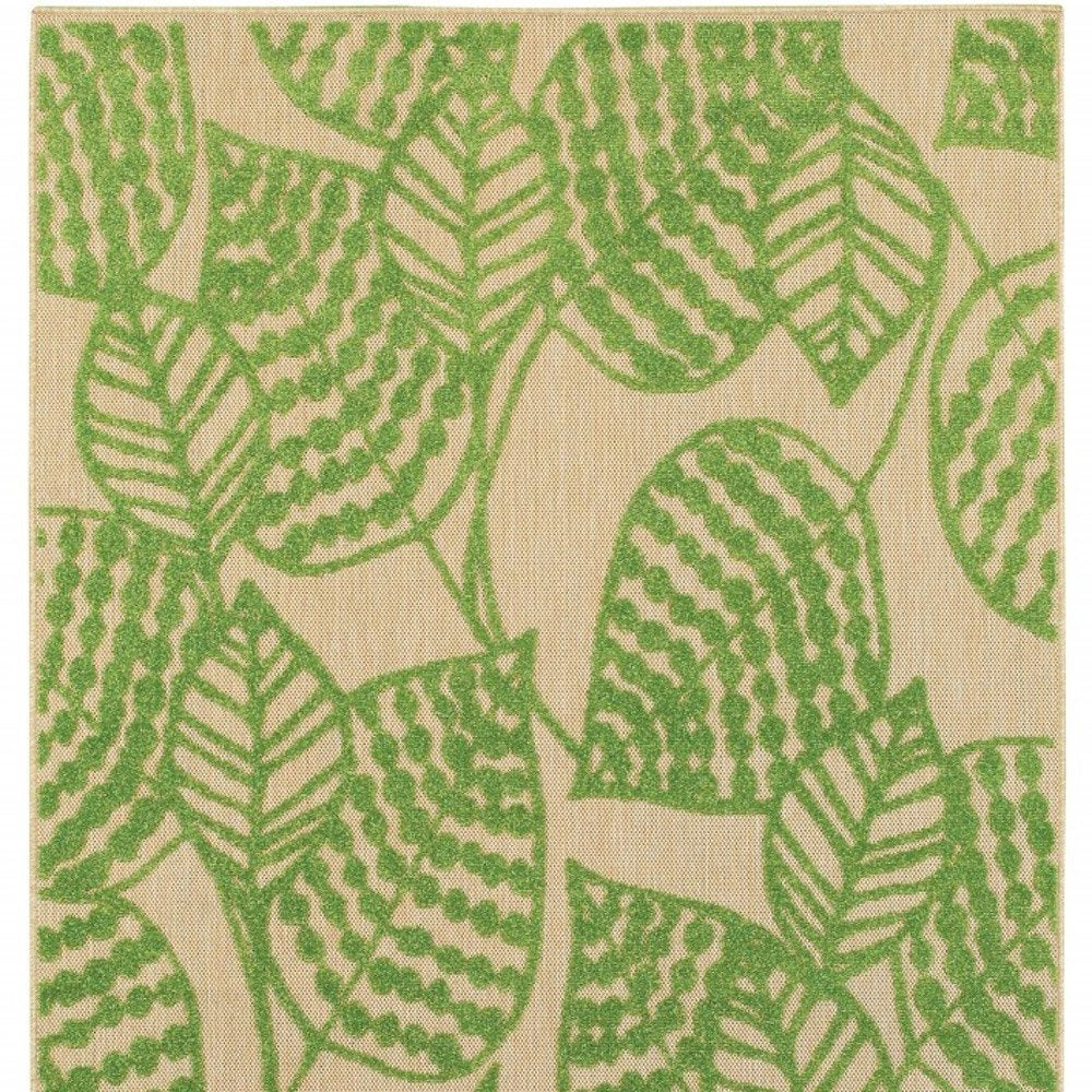 8' Green Floral Indoor Outdoor Area Rug